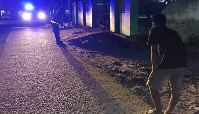 Gerak Cepat Personil Sat Lantas Polres Polman Tangani TKP Lakalantas Di Wilayahnya