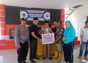 Bhabinkantibmas Polsek Wonomulyo Monitoring Penyaluran BLT DD Tahap I di Wilayah Binaannya