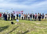 Hadiri Penanaman Pohon Dalam Rangka Hari Lingkungan Hidup Sedunia, Kapolres Polman Mengajak Masyarakat Jaga Ekosistem Pantai