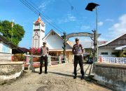 Perayaan Paskah, Sat Satlantas Polres Polman Laksanakan Giat Pam dan Patroli Dialogis di Tempat Ibadah Gereja