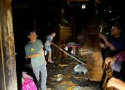 Gerak Cepat Personil Polsek Wonomulyo Mendatangi TKP Kebakaran Rumah di Wilayahnya