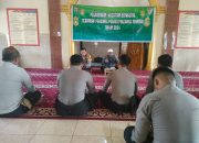Personil Polres Polman Laksanakan Binrohtal Di Mesjid Al Hisbah Polres Polman