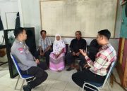 Bhabinkamtibmas Mendatangi TKP Pencurian di Desa Kunyi Kecaamtan Anreapi Kabupaten Polman