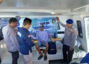Patroli Perairan dan Pelayanan Kesehatan Terapung oleh Sat Polair Polres Polman