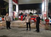 Cegah Gangguan Kamtibmas di Malam Hari, Polsek Wonomulyo Laksanakan Patroli