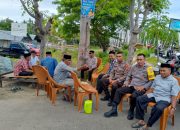 Polsek Tinambung Tunjukkan Kepedulian dengan Melayat ke Rumah Warga yang Meninggal