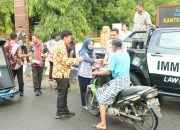 Jumat Berkah,  Imigrasi Polewali Mandar Bagikan Paket Berbuka Puasa