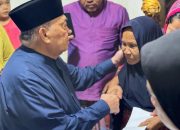 Jelang Lebaran, Lansia dapat bantuan sembako dari Wagub Sulbar Salim S Mengga