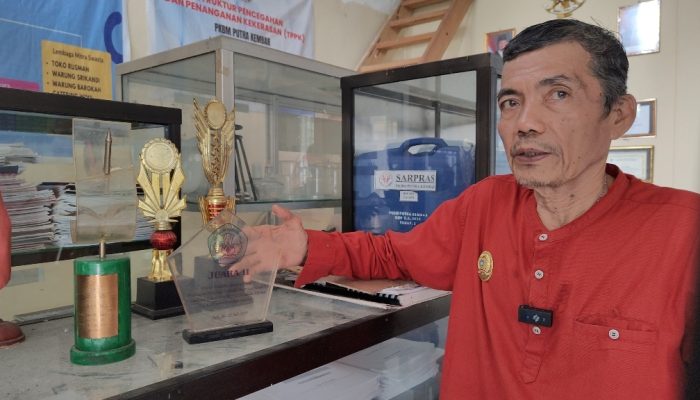 [VIDEO] Jumaruddin Mantan Preman Kalijodo yang Sukses Pimpin PKBM Berprestasi di Polewali Mandar, Raih Penghargaan PKBM Berprestasi  Tingkat Nasional