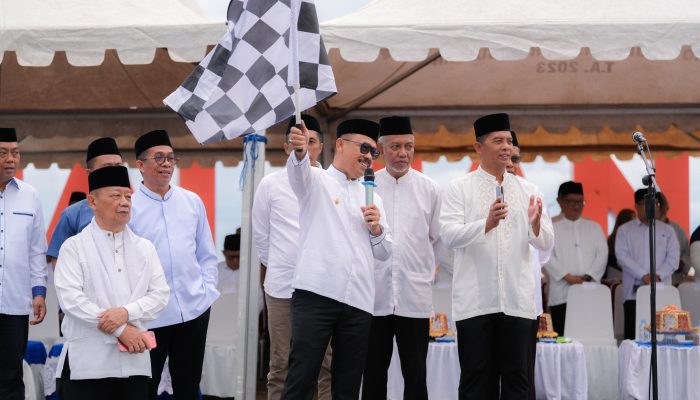 Pawai Ta’aruf Tahun Baru Islam, Gubernur Suhardi Duka: Semangat Baru untuk Masa Depan Sulbar