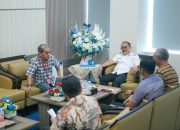 Plt Pemkesra Dampingi Gubernur Sulbar Terima Audiensi Komite DOB Balanipa