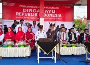 Kapolsek Wonomulyo Hadiri Upacara Detik-detik Pengibaran Bendera Duplikat Merah Putih Peringati HUT RI ke-80 di Kecamatan Wonomulyo