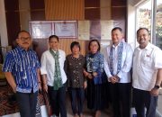 Wamenpar RI dan Gubernur SDK Kunjungi Rumah Tenun Ulukarua, Kadis Pariwisata Sulbar : Motivasi dan Promosi Tenun Sekomandi