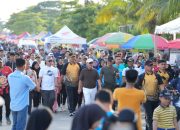 Semarak HUT ke-21 Sulbar: Gubernur Suhardi Duka Borong Dagangan UMKM dan Bagikan ke Warga