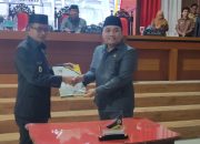 Rapat Paripurna, DPRD Polman Setujui Ranperda Air Limbah dan APBD Perubahan 2025
