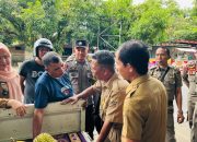 Bhabinkamtibmas Polsek Polewali Dampingi Satpol PP Sosialisasi Tertib Pedagang Kaki Lima