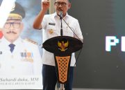 Gubernur Suhardi Duka: Kunci SDM Unggul dan Berkarakter Ada di Tangan Guru