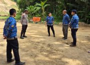 Bhabinkamtibmas Kelurahan Sulewatang Dampingi DLHK Polman  Lakukan Pengecekan Lokasi Galian C