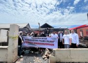 Sat Res Narkoba Polres Polman Salurkan Bantuan untuk Korban Kebakaran Galung Tuluk