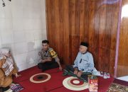 Bhabinkamtibmas Tinambung Menyambangi Rumah Duka, Sampaikan Belasungkawa dan Pesan Keselamatan