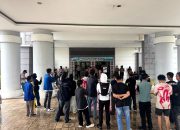 Personel Polres Polman Amankan Aksi Unjuk Rasa PMII di Kantor DPRD Polman