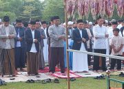 Kapolres Polman Bersama Forkopimda Gelar Sholat Idul Fitri 1447 H di Lapangan Pancasila