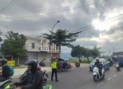 Satgas Kamseltibcar Lantas Polres Polewali Mandar Gelar Himbauan dan Rekayasa Lalu Lintas Operasi Ketupat Marano 2026