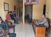 Mediasi Bhabinkamtibmas Polsek Binuang Selesaikan Perkelahian Remaja di Desa Kuajang