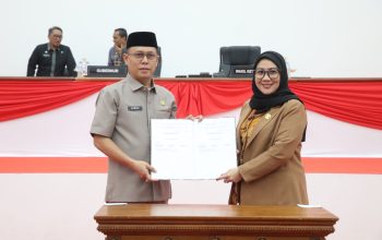 Hadiri Paripurna DPRD Sulbar, Sekprov: Kita Terima Rekomendasi untuk Ditindaklanjuti