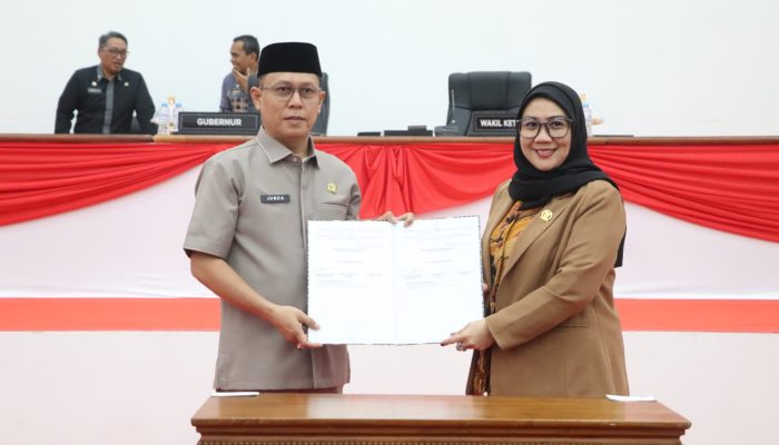 Hadiri Paripurna DPRD Sulbar, Sekprov: Kita Terima Rekomendasi untuk Ditindaklanjuti