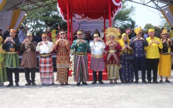 HUT ke-23 Pasangkayu, Suhardi Duka Tekankan Optimisme di Tengah Tantangan Global