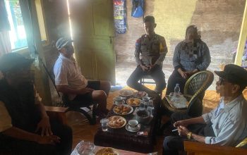 Bhabinkamtibmas Batupanga Fasilitasi Penyelesaian Sengketa Pembagian Rumah di Kalimbua Timur