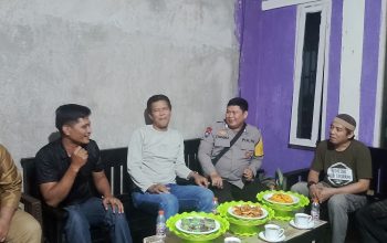 Bhabinkamtibmas Polsek Urban Wonomulyo Hadiri Pembentukan Pengurus RT di BTN Pallurang Matakali