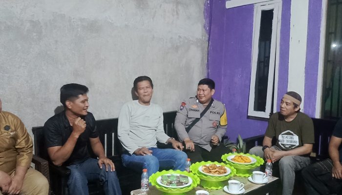 Bhabinkamtibmas Polsek Urban Wonomulyo Hadiri Pembentukan Pengurus RT di BTN Pallurang Matakali