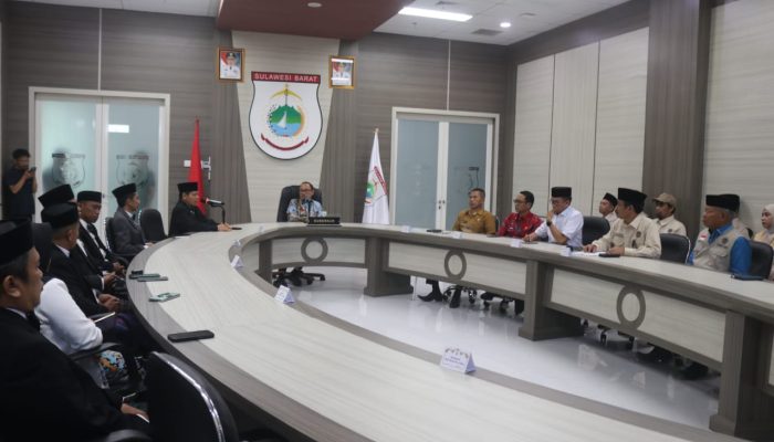 Dampingi 1.400 Jamaah, PPHI Sulbar Dilepas Gubernur