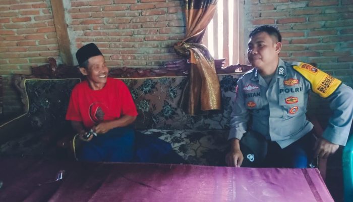 Bhabinkamtibmas Desa Ba’ba Tapua Laksanakan Sambang, Pererat Hubungan dengan Warga