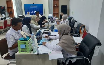 Pemkesra Sulbar Melaksanakan Pemberkasan bagi Penerima Program Beasiswa