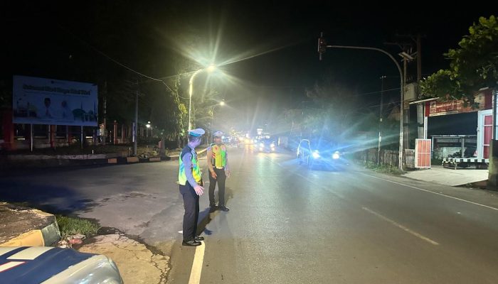 Polres Polman Intensifkan Blue Light Patrol, Jaga Keamanan Lalu Lintas Malam Hari