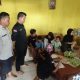 Bhabinkamtibmas Sulewatang Monitoring Khitan Gratis untuk Warga Kurang Mampu