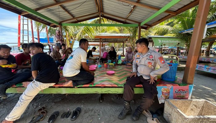 Bhabinkamtibmas Desa Lapeo Monitoring Obyek Wisata Pantai Ba’batoa