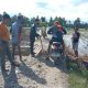 Bhabinkamtibmas Desa Dakka Bersama Warga Gotong Royong Benahi Akses Jalan Rusak