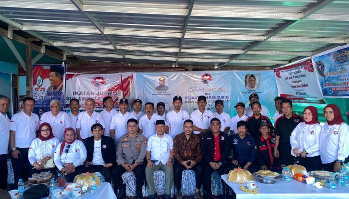 Wakili Kapolres Polman, Kasihumas Hadiri Pelantikan dan Pengukuhan Ikatan Jurnalis Sulbar DPW Kabupaten Polman