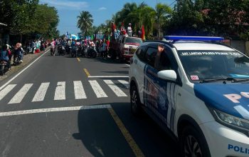 Satlantas Polres Polman Kawal Pawai Perhelatan Piala Dunia di Wilayah Hukum Polres Polman