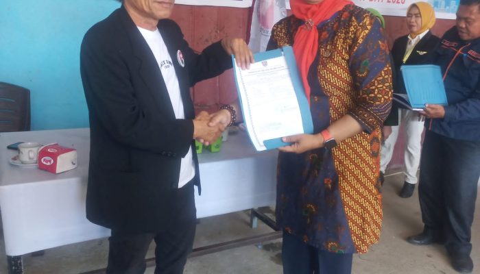 IJS Polman Resmi Terdaftar, Kesbangpol Serahkan Surat Keterangan Keberadaan
