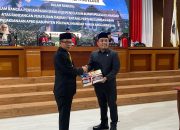 Rapat Paripurna DPRD Polman, Ketua DPRD Fahry Fadly Apresiasi Penyerahan Ranperda APBD 2025