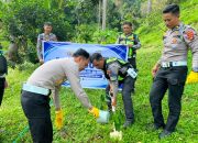 Sat Lantas Polres Polman Bersama Bhayangkari Gelar Bakti Sosial Penanaman Pohon Sambut HUT Bhayangkara ke-80
