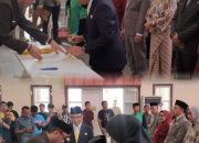 Lantik 10 Pejabat JPT, Bupati Polman Tegaskan Istri Pejabat Tidak Boleh “Cawe-Cawe” Urusan Dinas