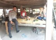 Bhabinkamtibmas Desa Saragian Laksanakan Sambang dan Pantau Situasi Kamtibmas di Wilayah Binaan