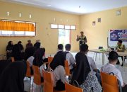 Satlantas Polres Polman Tanamkan Budaya Tertib Berlalu Lintas kepada Pelajar SMKN 2 Polewali