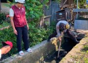Bhabinkamtibmas Pekkabata Bersama Unsur Terkait Kerja Bakti Bersihkan Saluran Irigasi